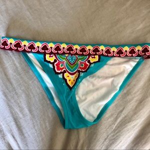 Brand new Victoria’s Secret patterned bikini